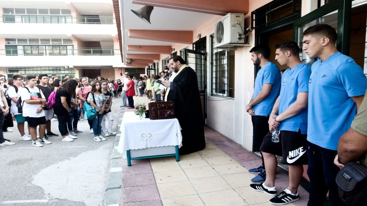 Δίπλα στους μαθητές από την πρώτη μέρα της σχολικής χρονιάς!