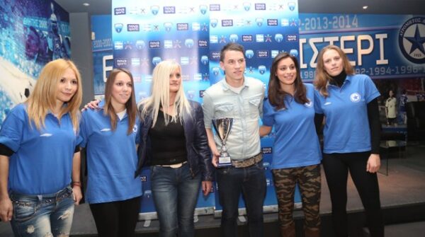 O Πίτου παρέλαβε το βραβείο!