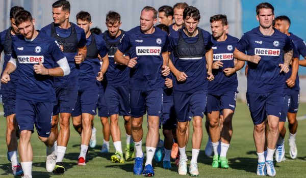 Με το βλέμμα στην Τούμπα