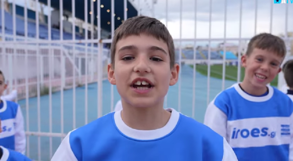 Ο Ατρόμητος ευχήθηκε στις μαμάδες όλου του κόσμου χρόνια πολλά! (vid)