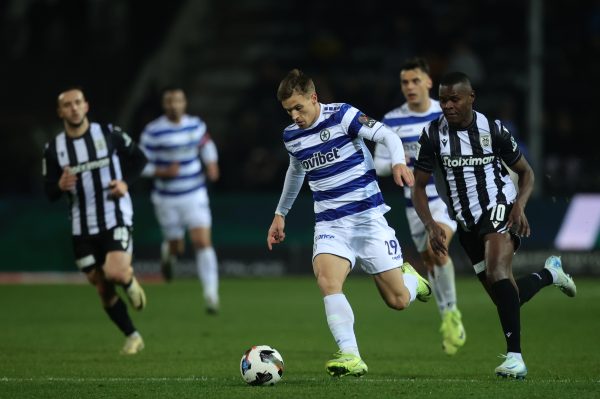 Ήττα με 10 παίκτες στην Τούμπα