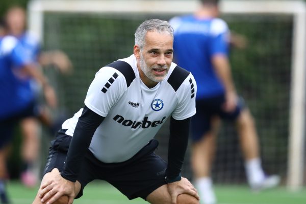Παραμένει στον Ατρόμητο ο Δημήτρης Μούσιαρης