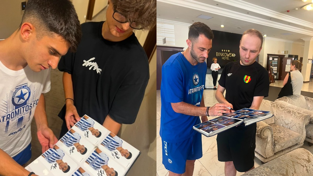 Θα λένε «Atromitos» και στην Πολωνία: Μεγάλη ζήτηση για αυτόγραφα και φωτογραφίες στο ξενοδοχείο!